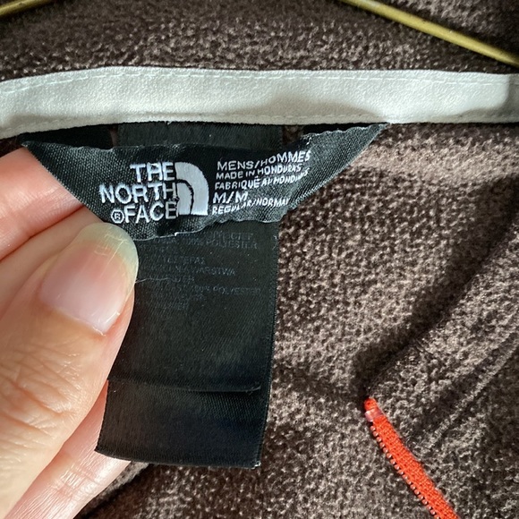 THE Northface Men’s Fleece Size Medium - Picture 8 of 9
